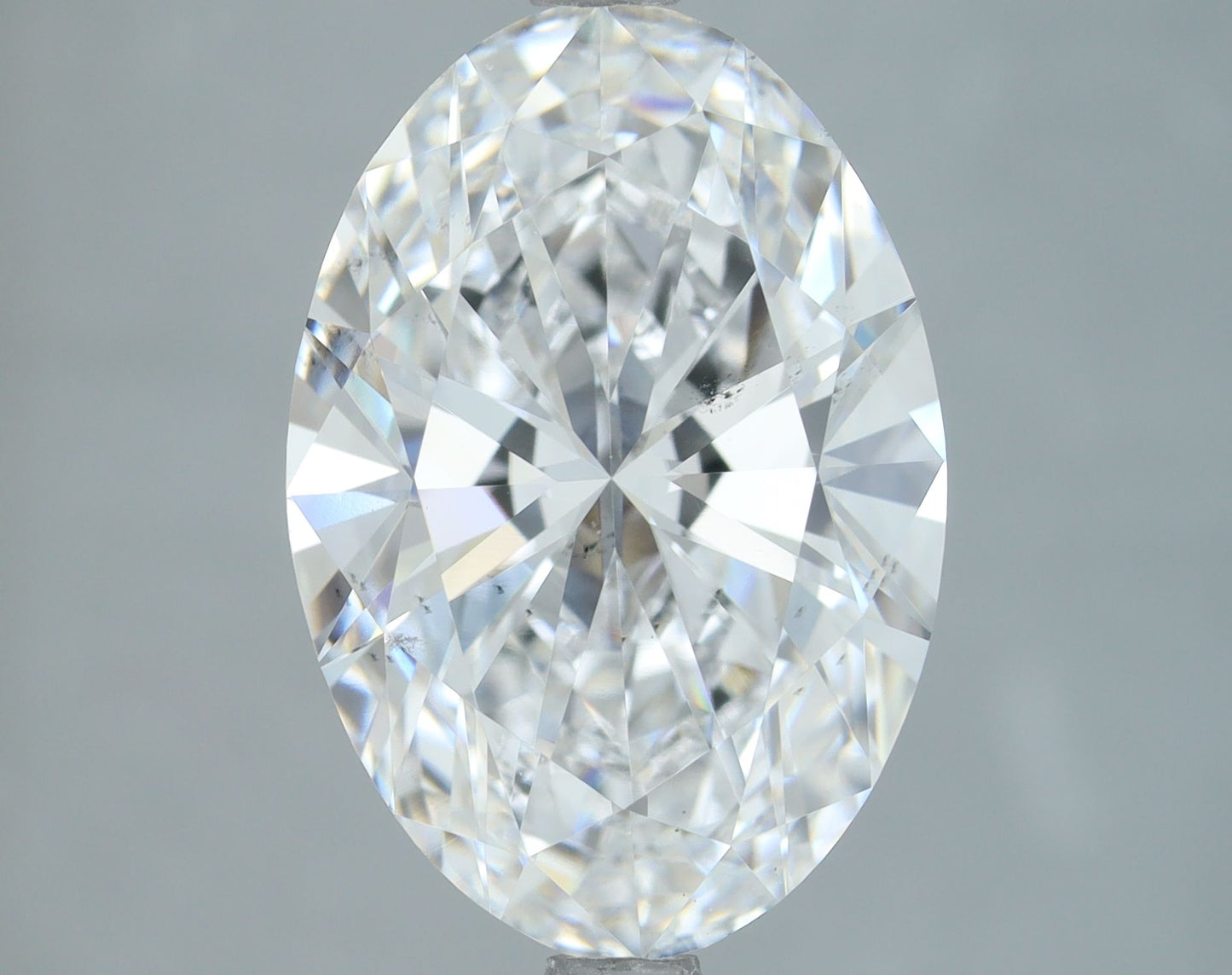 Lab-Grown OVAL Diamond - 4.02 Carats, D Color, SI1 Clarity - Sustainable Luxury and Dazzling Brilliance-IGI·Certified