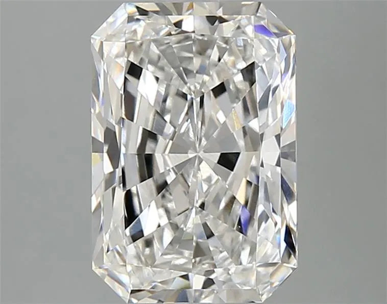 Lab-Grown Radiant Diamond - 3.08 Carats, E Color, VVS2 Clarity - Sustainable Luxury and Dazzling Brilliance-IGI·Certified