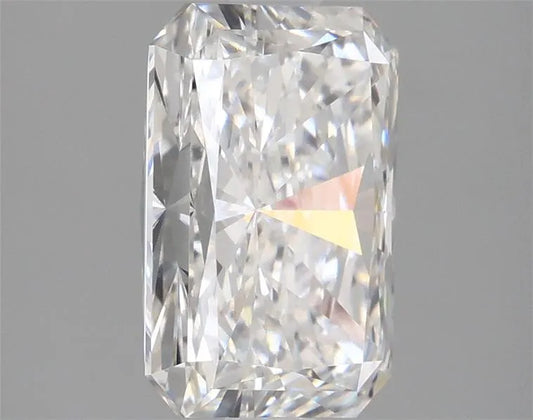 Lab-Grown Radiant Diamond - 2.5 Carats, E Color, VVS2 Clarity - Sustainable Luxury and Dazzling Brilliance-IGI·Certified