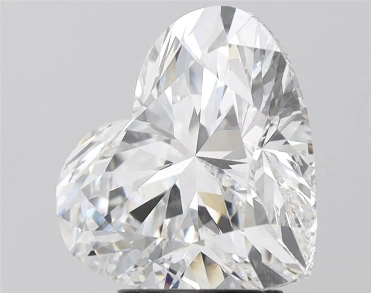 Lab-Grown Heart Diamond - 4 Carats, E Color, VS1 Clarity - Sustainable Luxury and Dazzling Brilliance-IGI·Certified