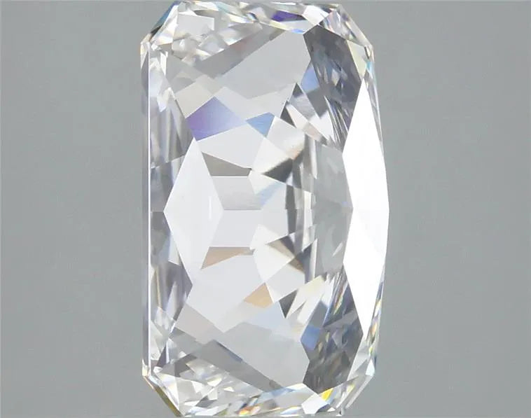 Lab-Grown Radiant Diamond - 3.02 Carats, E Color, VVS2 Clarity - Sustainable Luxury and Dazzling Brilliance-IGI·Certified