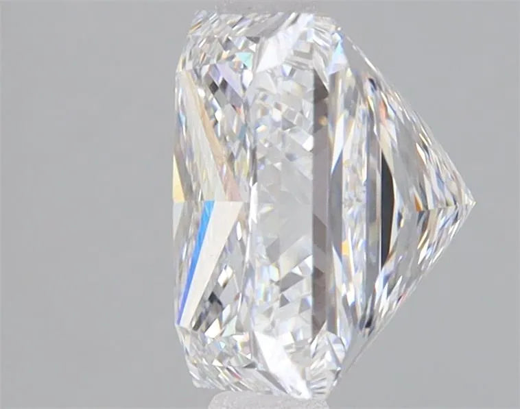 Lab-Grown Princess Diamond - 3.01 Carats, F Color, VS1 Clarity - Sustainable Luxury and Dazzling Brilliance-IGI·Certified