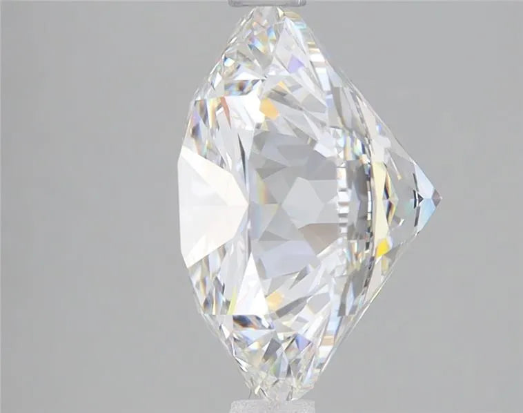 Lab-Grown Round Diamond - 5.03 Carats, F Color, VS1 Clarity - Sustainable Luxury and Dazzling Brilliance-IGI·Certified