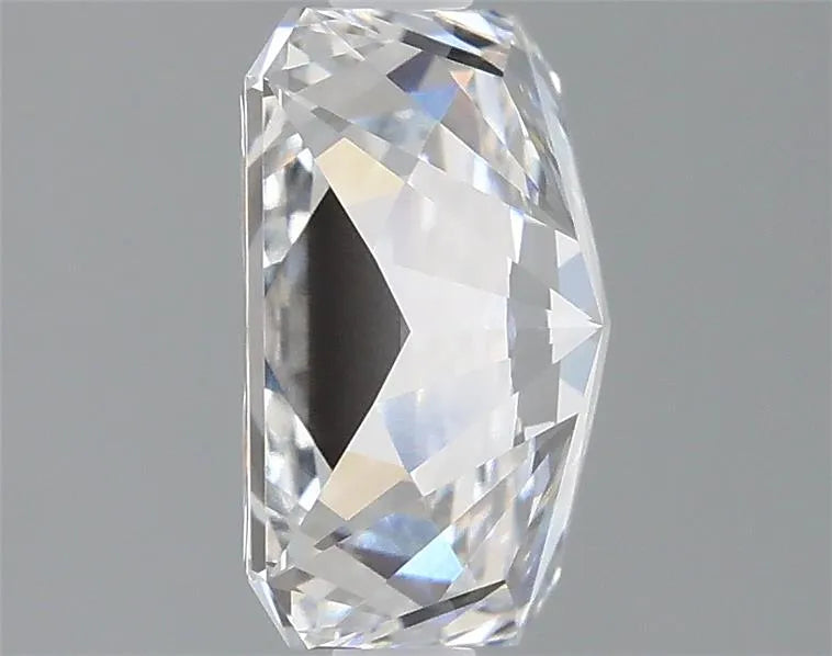 Lab-Grown Radiant Diamond - 2.55 Carats, E Color, VVS2 Clarity - Sustainable Luxury and Dazzling Brilliance-IGI·Certified