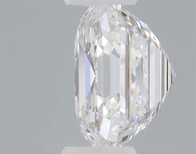 Lab-Grown Asscher Diamond - 1.08 Carats, E Color, VVS2 Clarity - Sustainable Luxury and Dazzling Brilliance-IGI·Certified