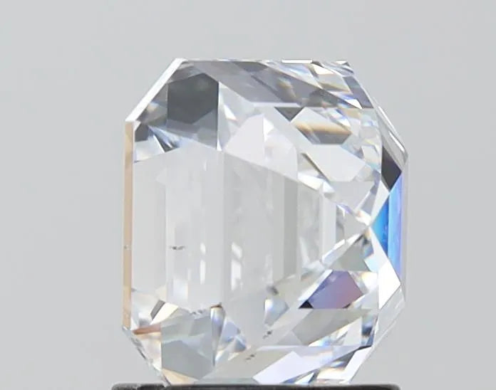 Lab-Grown Asscher Diamond - 2 Carats, E Color, VS2 Clarity - Sustainable Luxury and Dazzling Brilliance-IGI·Certified