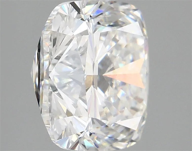 Lab-Grown Cushion Diamond - 3.5 Carats, E Color, VS1 Clarity - Sustainable Luxury and Dazzling Brilliance-IGI·Certified