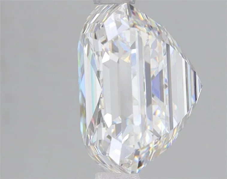 Lab-Grown Asscher Diamond - 4.1 Carats, E Color, VVS2 Clarity - Sustainable Luxury and Dazzling Brilliance-IGI·Certified