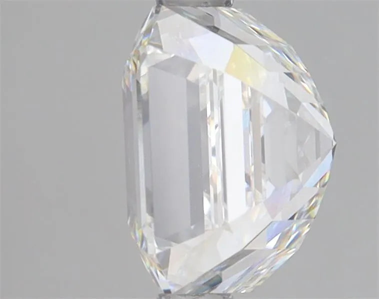 Lab-Grown Asscher Diamond - 3.05 Carats, F Color, VS1 Clarity - Sustainable Luxury and Dazzling Brilliance-IGI·Certified