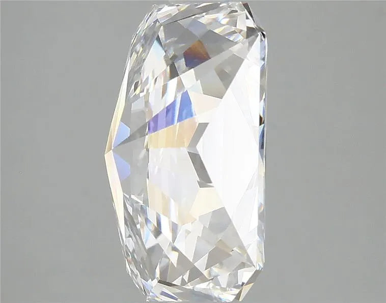 Lab-Grown Radiant Diamond - 4.76 Carats, E Color, VS1 Clarity - Sustainable Luxury and Dazzling Brilliance-IGI·Certified