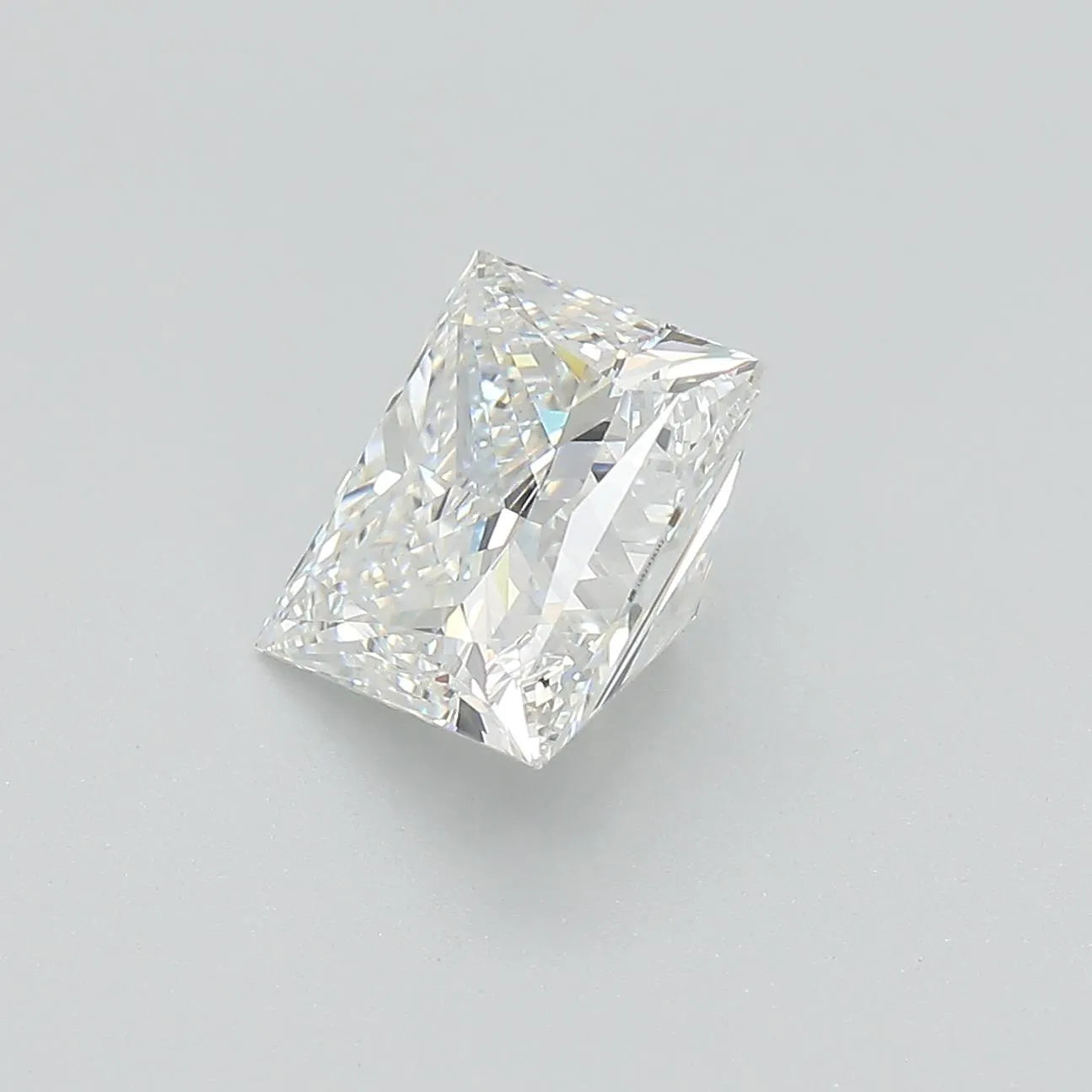 Lab-Grown Princess Diamond - 4.5 Carats, F Color, VS1 Clarity - Sustainable Luxury and Dazzling Brilliance-IGI·Certified