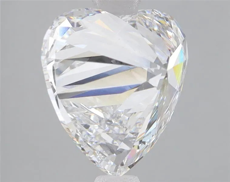 Lab-Grown Heart Diamond - 3.1 Carats, E Color, VS1 Clarity - Sustainable Luxury and Dazzling Brilliance-IGI·Certified