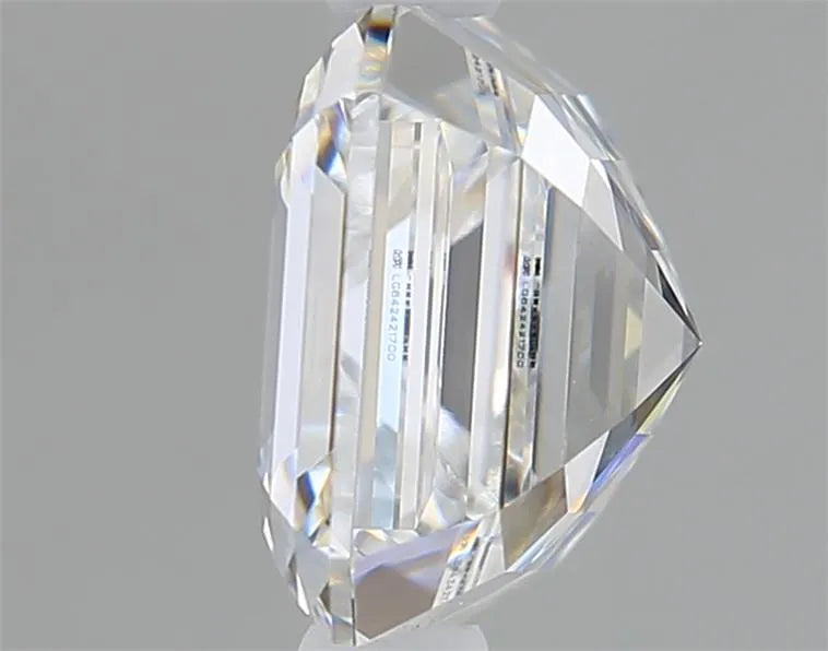 Lab-Grown Asscher Diamond - 2.54 Carats, E Color, VVS2 Clarity - Sustainable Luxury and Dazzling Brilliance-IGI·Certified