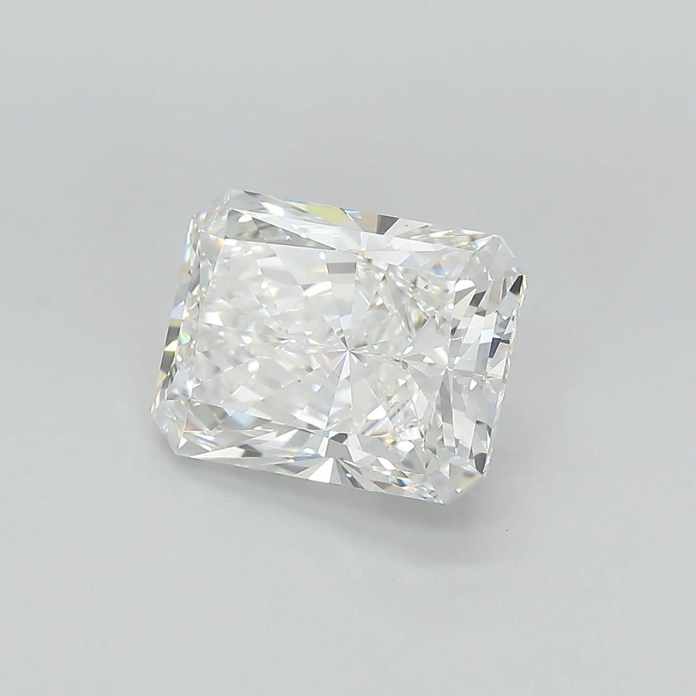 Lab-Grown Radiant Diamond - 4.07 Carats, F Color, VS1 Clarity - Sustainable Luxury and Dazzling Brilliance-IGI·Certified