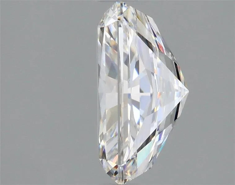 Lab-Grown Radiant Diamond - 3.05 Carats, E Color, VVS2 Clarity - Sustainable Luxury and Dazzling Brilliance-IGI·Certified