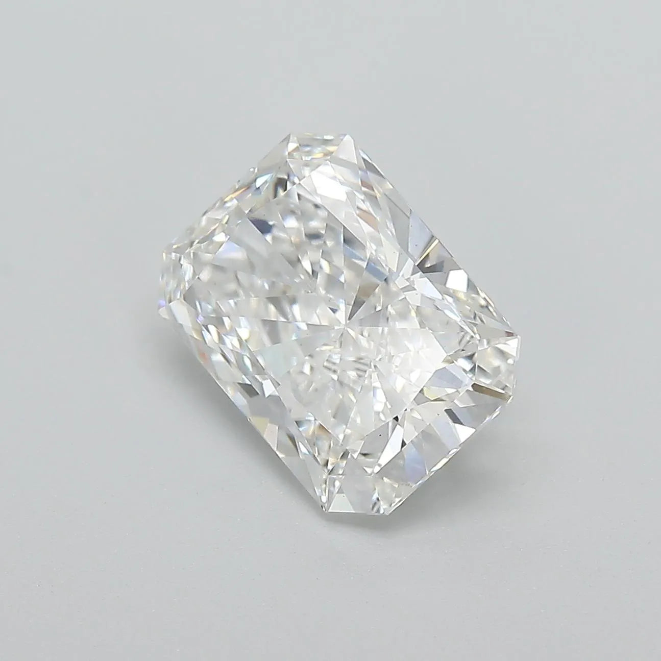 Lab-Grown Radiant Diamond - 2.99 Carats, F Color, VS1 Clarity - Sustainable Luxury and Dazzling Brilliance-IGI·Certified