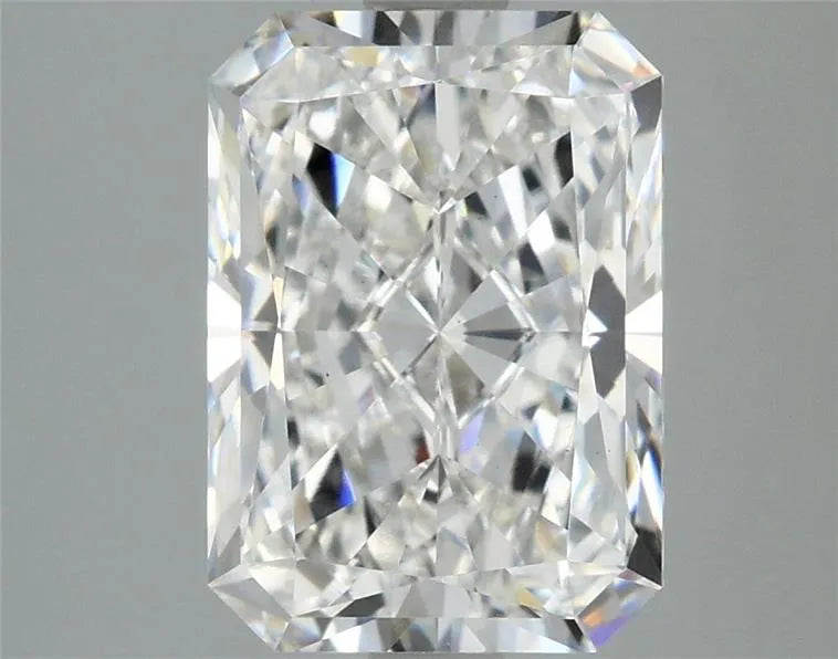 Lab-Grown Radiant Diamond - 3.02 Carats, E Color, VS1 Clarity - Sustainable Luxury and Dazzling Brilliance-IGI·Certified