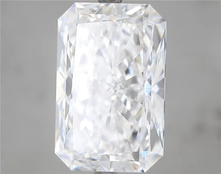 Lab-Grown Radiant Diamond - 8.08 Carats, E Color, VS1 Clarity - Sustainable Luxury and Dazzling Brilliance-IGI·Certified