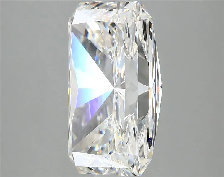 Lab-Grown Radiant Diamond - 4.77 Carats, E Color, VS1 Clarity - Sustainable Luxury and Dazzling Brilliance-IGI·Certified