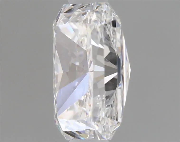 Lab-Grown Radiant Diamond - 1 Carats, D Color, VS1 Clarity - Sustainable Luxury and Dazzling Brilliance-IGI·Certified