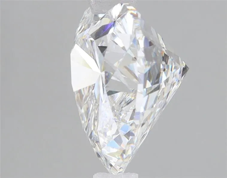 Lab-Grown Heart Diamond - 3.1 Carats, F Color, VS1 Clarity - Sustainable Luxury and Dazzling Brilliance-IGI·Certified