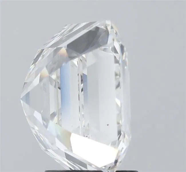 Lab-Grown Asscher Diamond - 5.06 Carats, E Color, VS1 Clarity - Sustainable Luxury and Dazzling Brilliance-IGI·Certified