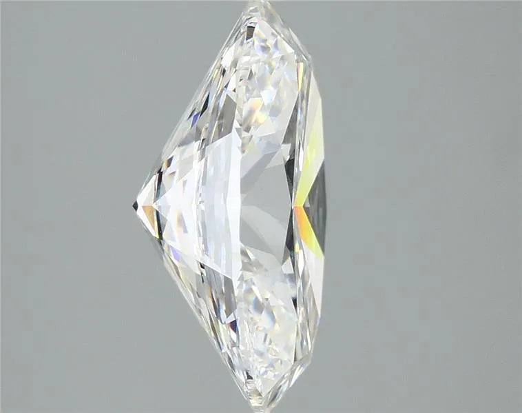 Lab-Grown Oval Diamond - 4.07 Carats, E Color, VVS2 Clarity - Sustainable Luxury and Dazzling Brilliance-IGI·Certified