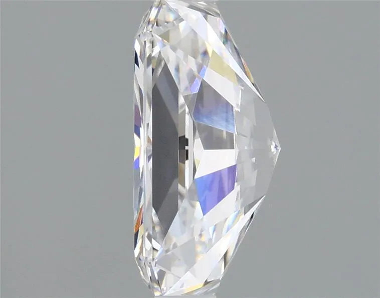 Lab-Grown Radiant Diamond - 2.52 Carats, E Color, VS1 Clarity - Sustainable Luxury and Dazzling Brilliance-IGI·Certified