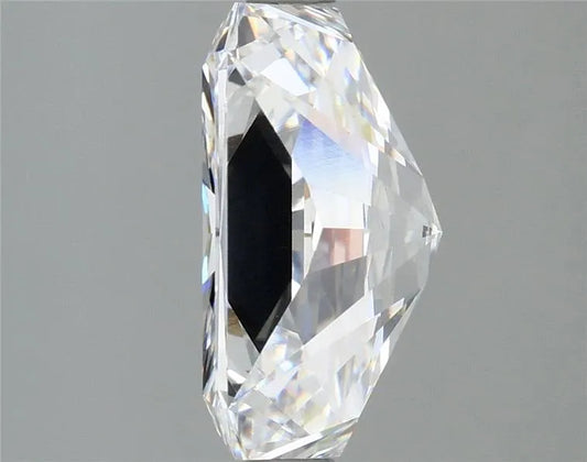 Lab-Grown Radiant Diamond - 3.96 Carats, E Color, VS1 Clarity - Sustainable Luxury and Dazzling Brilliance-IGI·Certified