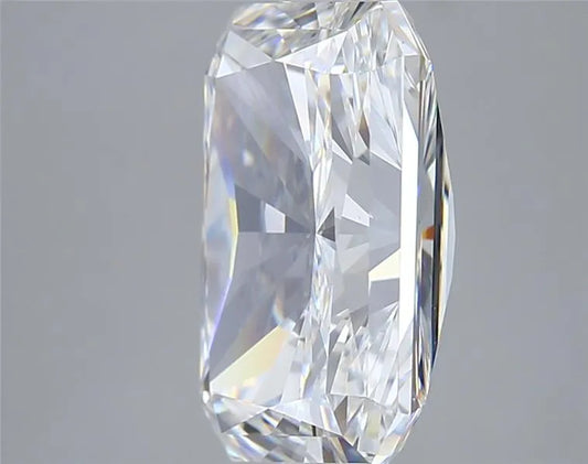 Lab-Grown Radiant Diamond - 6.01 Carats, E Color, VS1 Clarity - Sustainable Luxury and Dazzling Brilliance-IGI·Certified