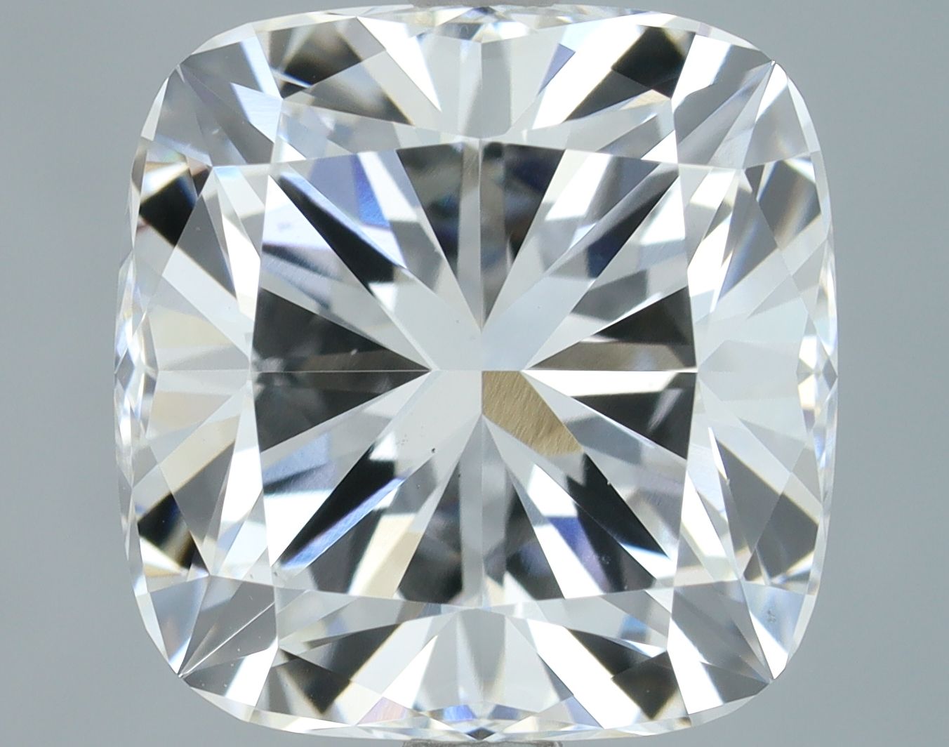 Lab-Grown Cushion Diamond - 4.07 Carat, E Color, VS1 Clarity | Sustainable Luxury, Dazzling Brilliance | IGI | Certified LG585396086