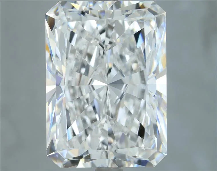 Lab-Grown Radiant Diamond - 7.01 Carats, D Color, VS1 Clarity - Sustainable Luxury and Dazzling Brilliance-IGI·Certified