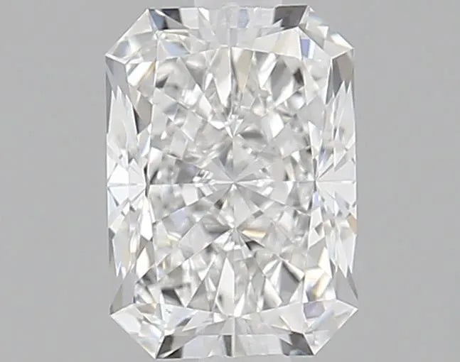 Lab-Grown Radiant Diamond - 1 Carats, E Color, VS1 Clarity - Sustainable Luxury and Dazzling Brilliance-IGI·Certified