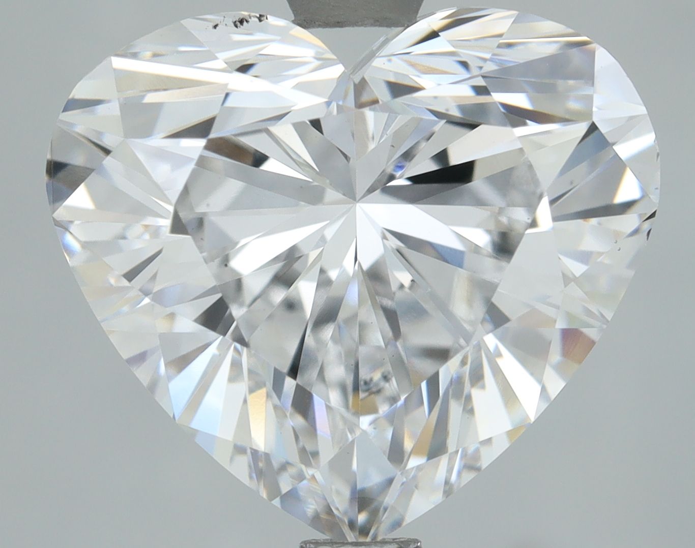 Lab-Grown HEART Diamond - 3.5 Carats, E Color, VS2 Clarity - Sustainable Luxury and Dazzling Brilliance-IGI·Certified