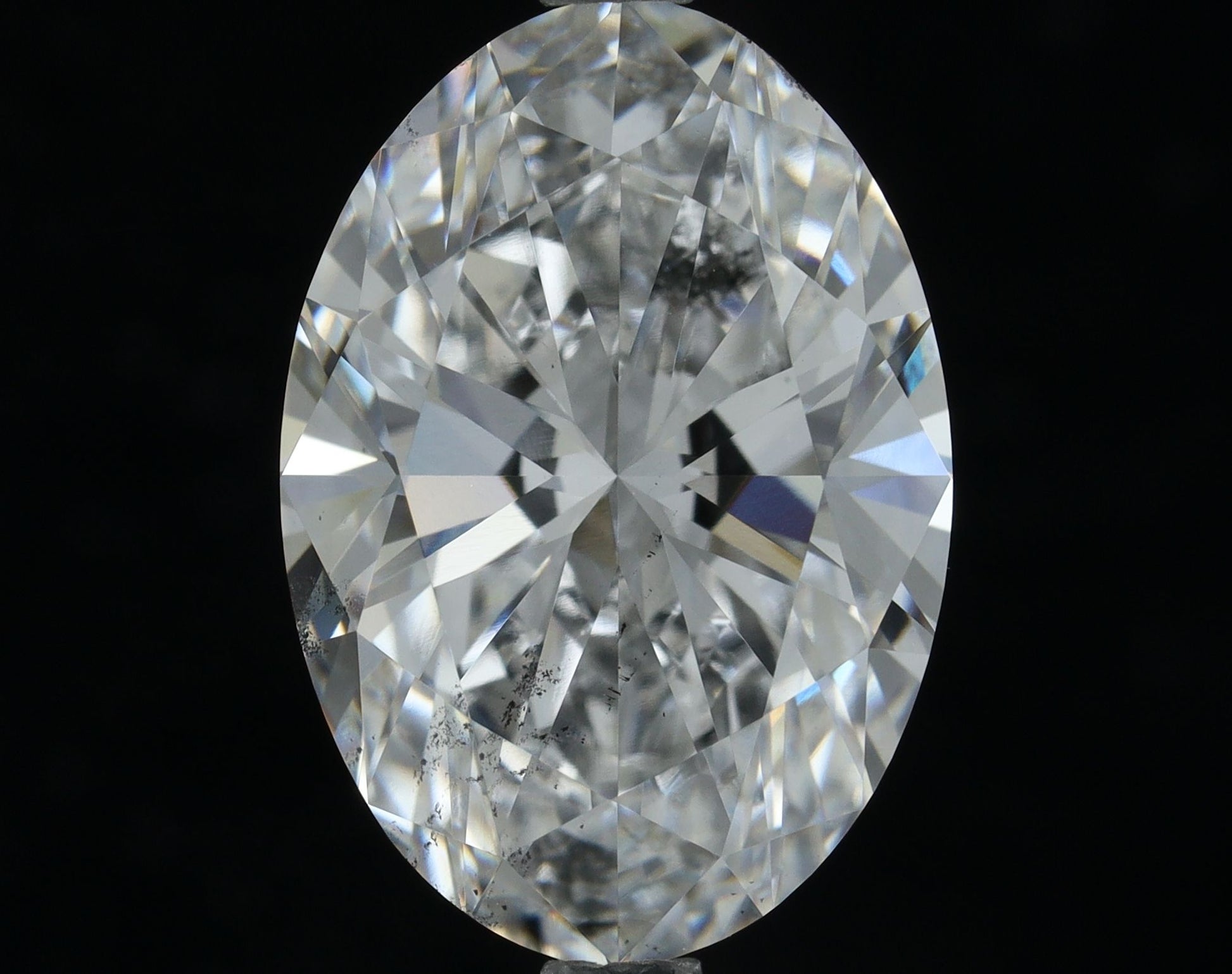 Lab-Grown OVAL Diamond - 4.01 Carats, E Color, SI1 Clarity - Sustainable Luxury and Dazzling Brilliance-IGI·Certified