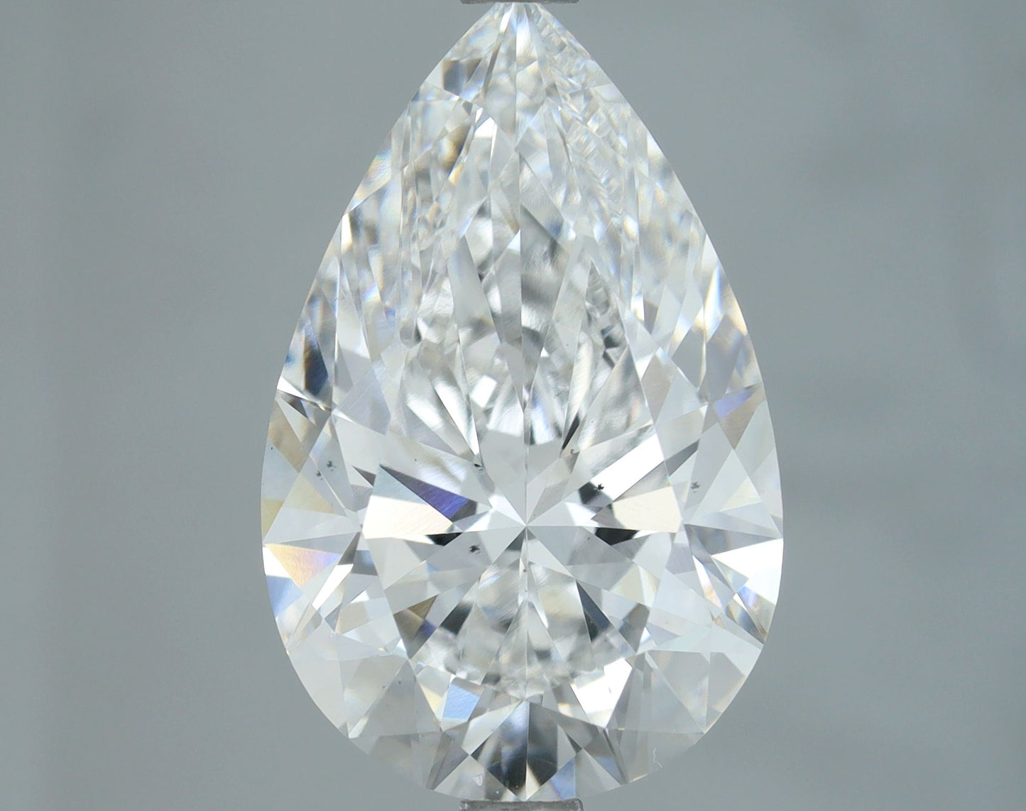 Lab-Grown PEAR Diamond - 4 Carats, E Color, VS2 Clarity - Sustainable Luxury and Dazzling Brilliance-IGI·Certified