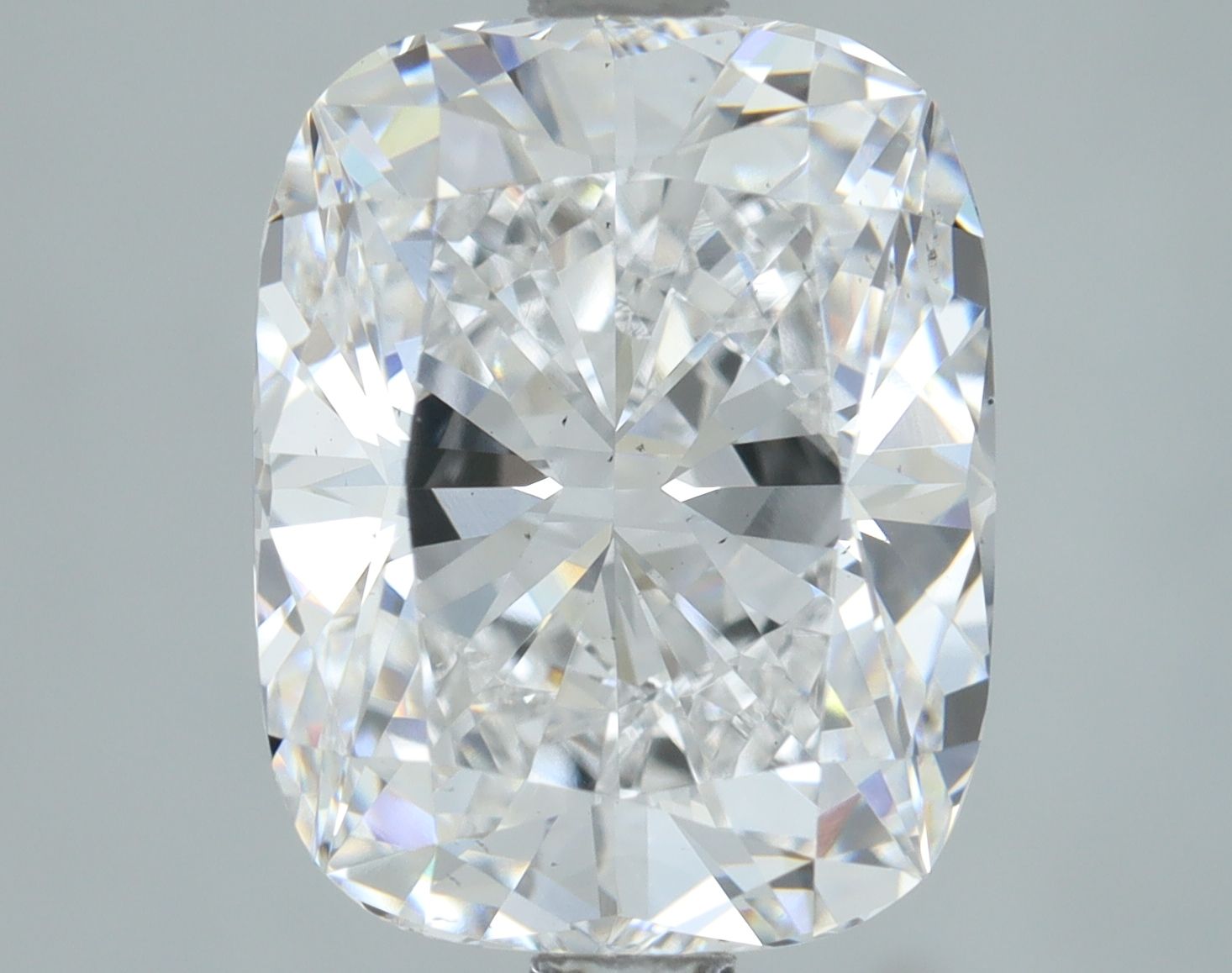 Lab-Grown Cushion Diamond - 3.02 Carat, E Color, VS2 Clarity | Sustainable Luxury, Dazzling Brilliance | IGI | Certified LG628461754