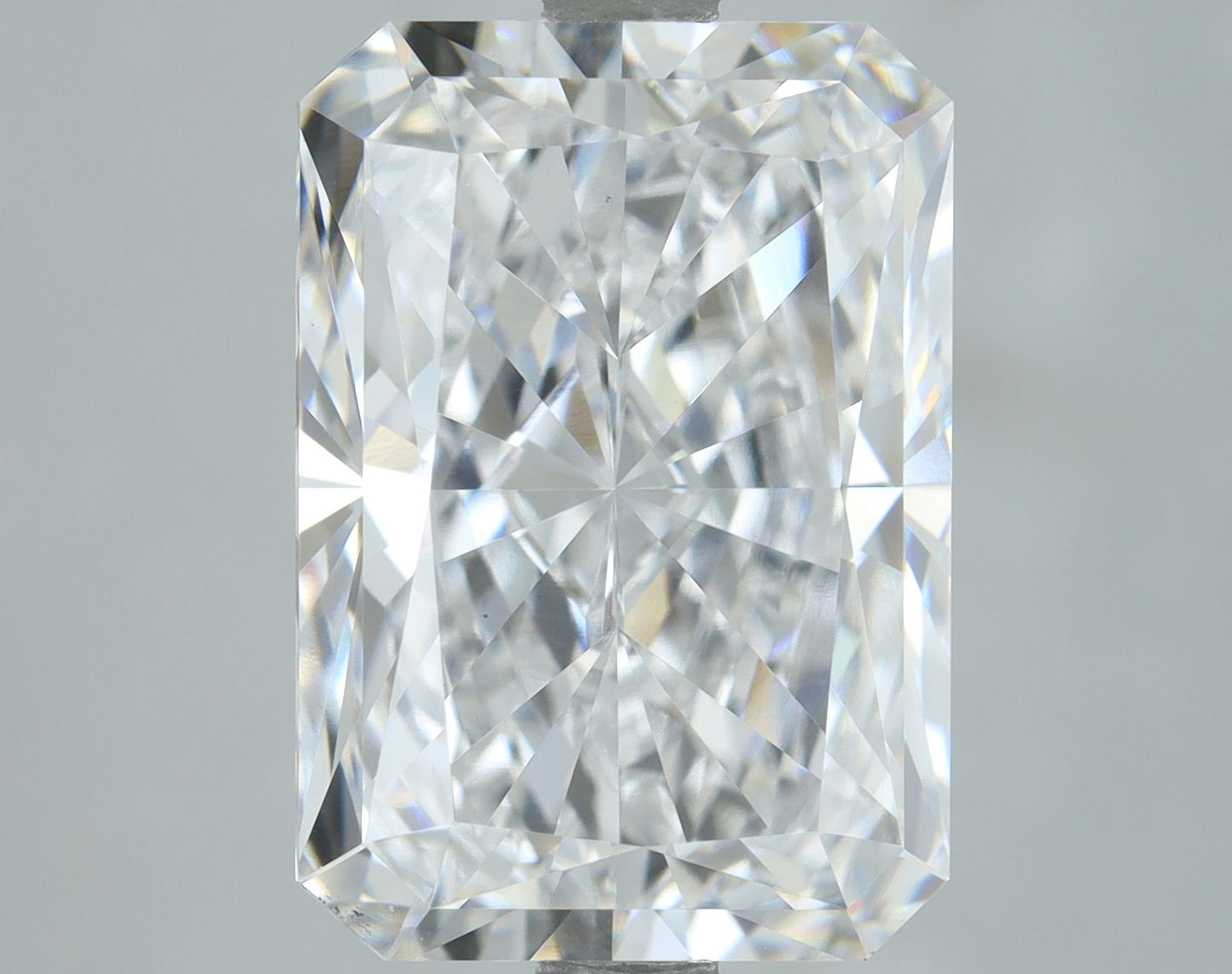 Lab-Grown RADIANT Diamond - 4.01 Carats, D Color, VS1 Clarity - Sustainable Luxury and Dazzling Brilliance-IGI·Certified