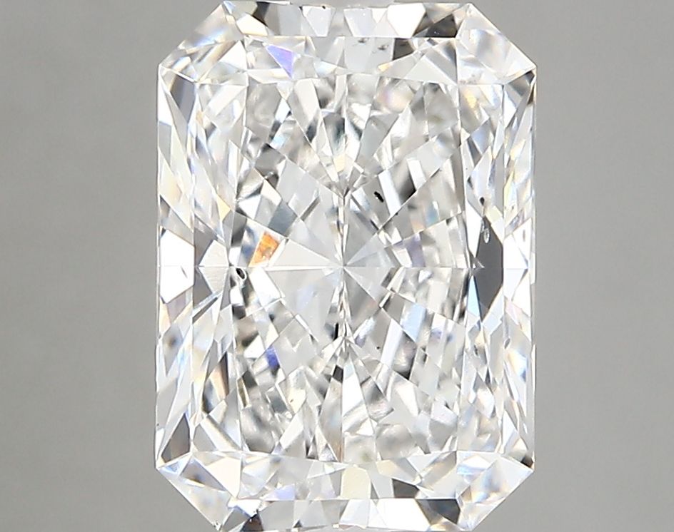 Lab-Grown RADIANT Diamond - 3.4 Carats, E Color, SI1 Clarity - Sustainable Luxury and Dazzling Brilliance-IGI·Certified