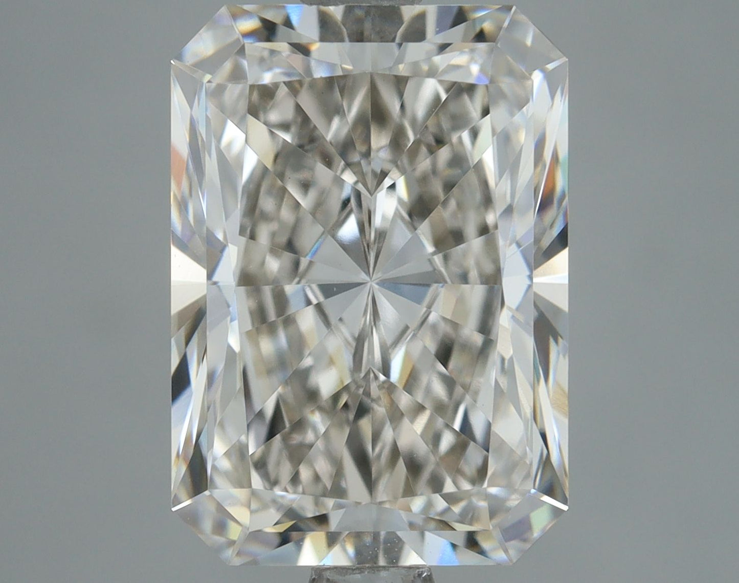 Lab-Grown RADIANT Diamond - 2.72 Carats, H Color, VS1 Clarity - Sustainable Luxury and Dazzling Brilliance-IGI·Certified